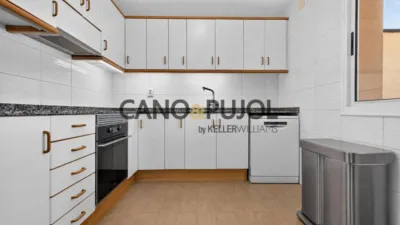 Penthouse on Carrer d'Antoni Sedó photo 31