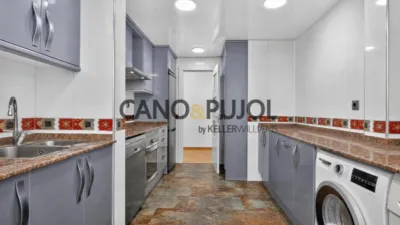 Apartment on Carrer del Consell de Cent photo 28