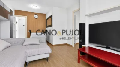 Apartment on Carrer del Consell de Cent photo 11