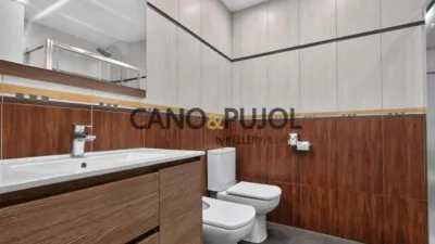 Apartment on Carrer del Consell de Cent photo 31