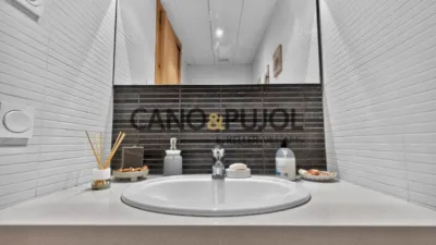 Apartment on Carrer de Benet Cortada photo 33
