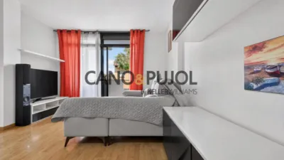 Apartment on Carrer del Consell de Cent photo 14