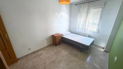 Piso en calle Alba photo 14