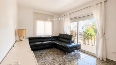 Semi-detached house on Carrer de Xile photo 10
