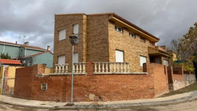 Terraced house in Tórtola de Henares photo 3