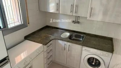Apartment on Mare de Deu de Montserrat Street photo 19