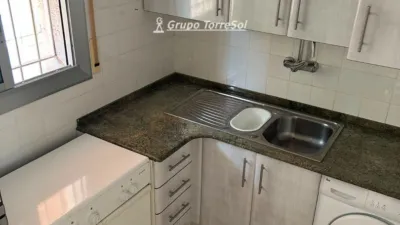 Apartment on Mare de Deu de Montserrat Street photo 37
