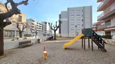 Apartment on Mare de Deu de Montserrat Street photo 26