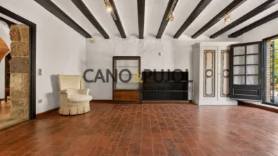Chalet on Carrer de Figueres, 6 photo 5