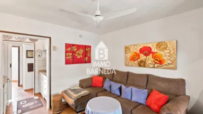 Apartment at Carles Fages de Climent Street, No. 1 photo 4