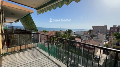Top floor apartment on Avinguda de Cristóbal Sanz photo 14