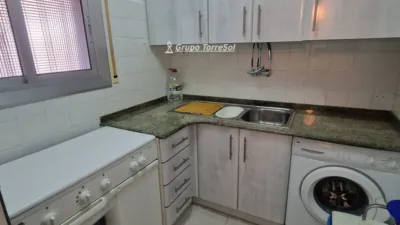 Apartment on Mare de Deu de Montserrat Street photo 4