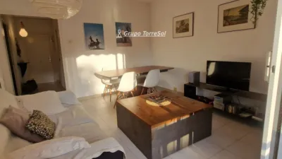 Apartment on Mare de Deu de Montserrat Street photo 12