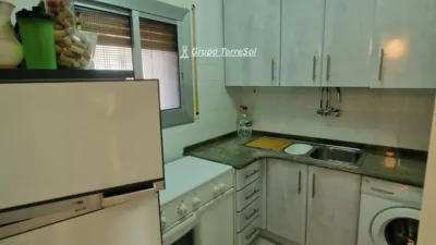 Apartment on Mare de Deu de Montserrat Street photo 8