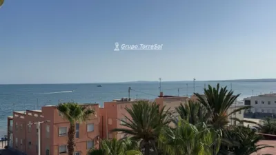 Top floor apartment on Avinguda de Cristóbal Sanz photo 17