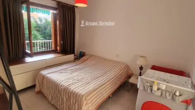 Apartment on Mare de Deu de Montserrat Street photo 7