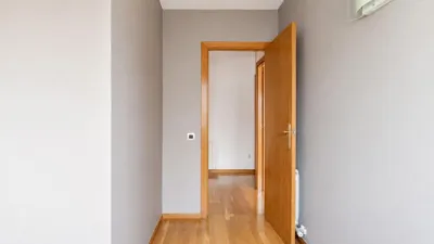 Apartment on Passeig de Lormont photo 12