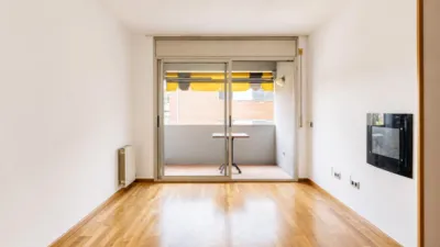 Apartment on Passeig de Lormont photo 3