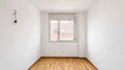Apartment on Passeig de Lormont photo 13