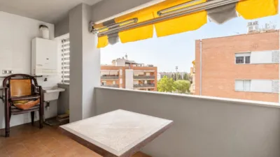 Apartment on Passeig de Lormont photo 4