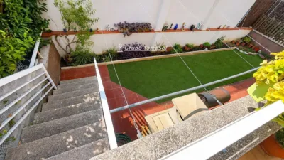 Apartment on Carrer del Sena photo 34