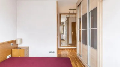 Apartment on Passeig de Lormont photo 8