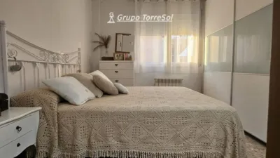 Flat on Avinguda de Castell photo 16