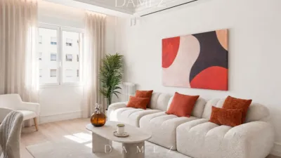 Apartment in Salamanca District photo 4
