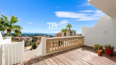 Terraced House in Carrer del Rector Vives photo 3
