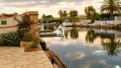 Chalet on Carrer de l'Ebre, 42 photo 28