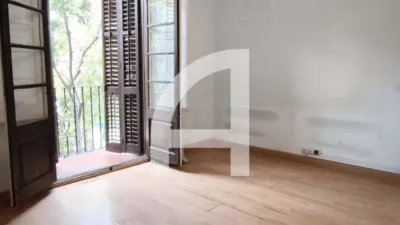Apartment in Horta-Guinardó photo 2