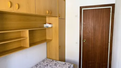 Apartment on Avinguda d'Alemanya, 21 photo 12
