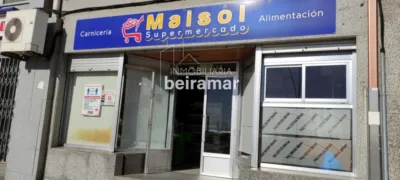 Local comercial en venta en Ribeira - Vista 3