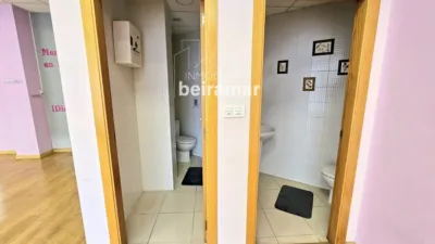Local comercial en alquiler en Ribeira - Vista 3