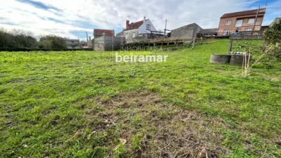 Terreno en venta en Olveira - Más