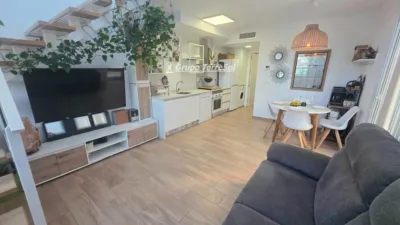 Semi-detached house in Carrer de Chipre photo 10
