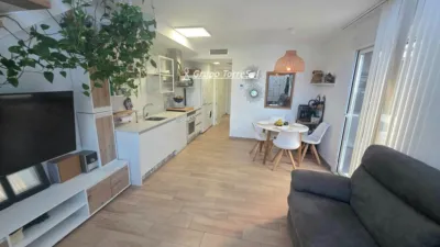 Semi-detached house in Carrer de Chipre photo 4