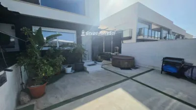 Semi-detached house in Carrer de Chipre photo 31