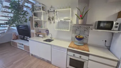 Semi-detached house in Carrer de Chipre photo 5