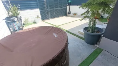 Semi-detached house in Carrer de Chipre photo 41