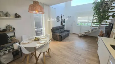 Semi-detached house in Carrer de Chipre photo 8