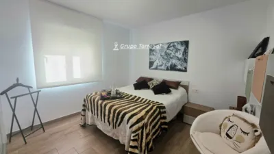 Semi-detached house in Carrer de Chipre photo 15