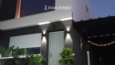 Semi-detached house in Carrer de Chipre photo 44