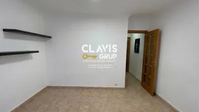 Flat on Carrer del Conveni photo 9