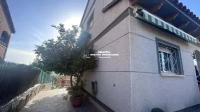 Chalet on Carrer Miquel Costa I Llobera photo 7