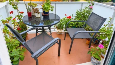 Apartment on Carrer de Joan Maragall photo 3