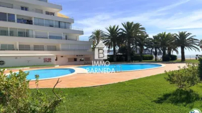 Apartment on Gola de L'Estany Street, No. 10 photo 2