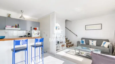 Apartment at Carrer de Joan Timoneda, 73 photo 7