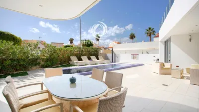 Villa in Costa Adeje photo 17