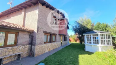 House in Arcos de La Llana photo 2